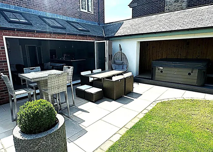 Oakview Holiday Home